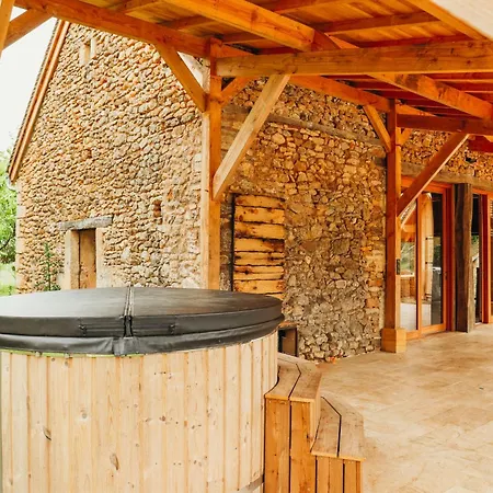 Maison De La Vallee, Parc De La Fage Vakantiehuis Journiac